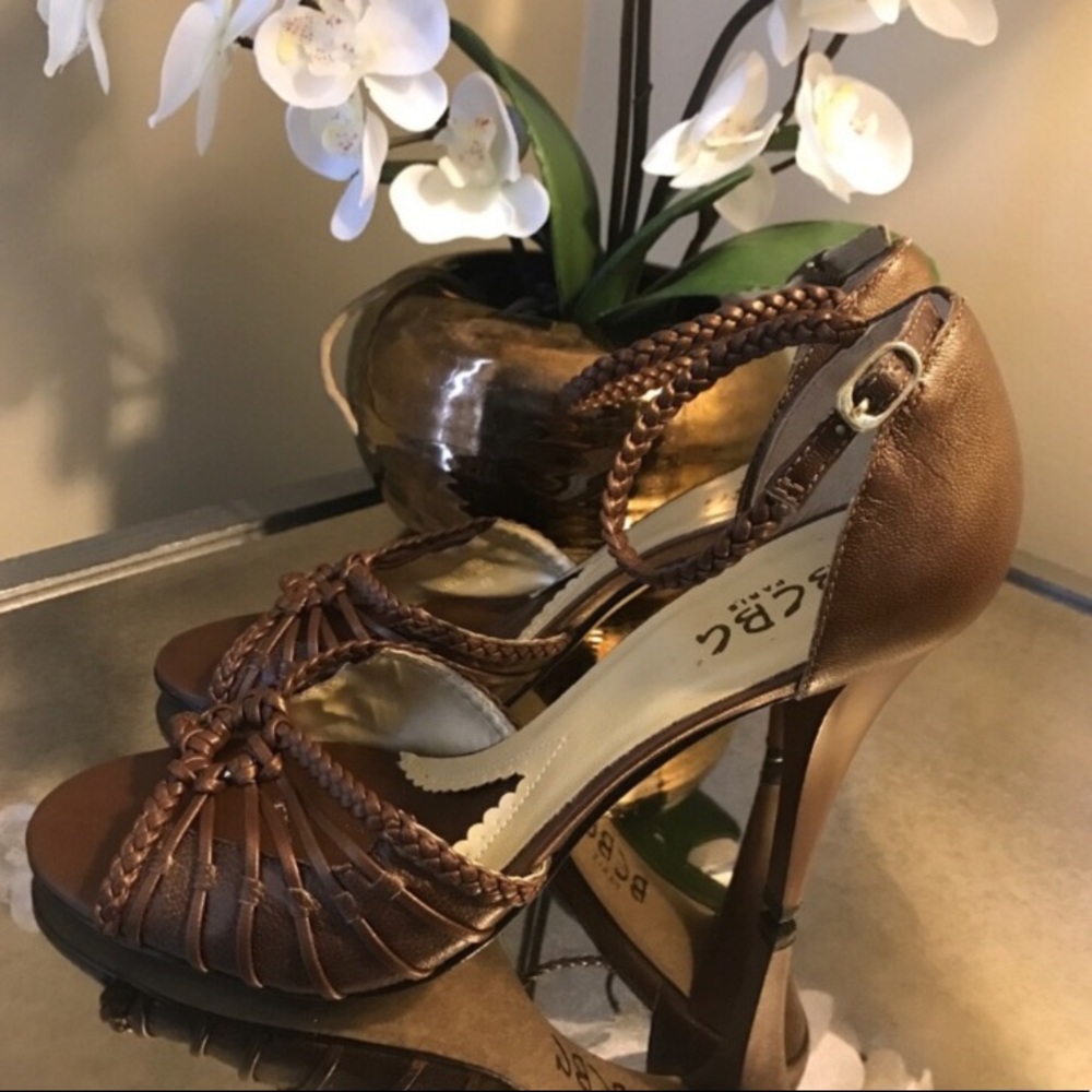 BCBG Paris - peep toe heeled sandal bronze brown